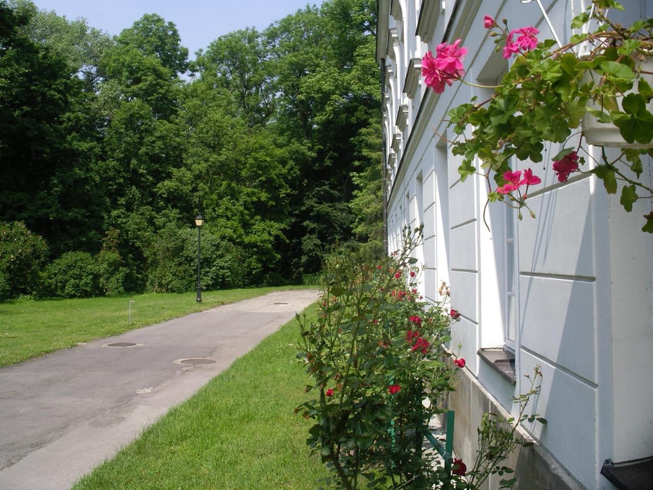Hotel Butikowy Palac Jablonna Exterior photo